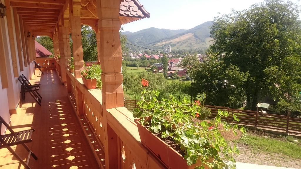 Pensiunea Agroturistica Raluca Vadu Izei Exterior foto