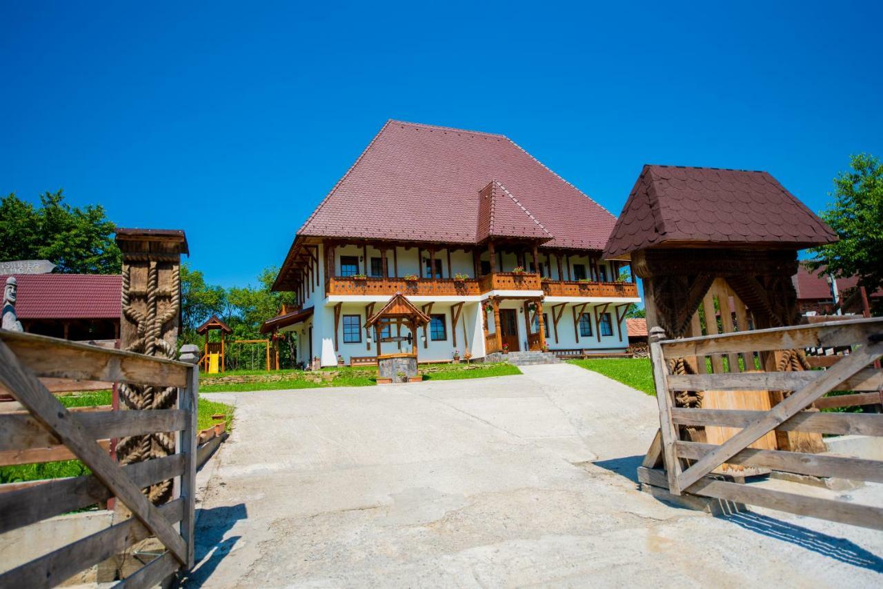 Pensiunea Agroturistica Raluca Vadu Izei Exterior foto