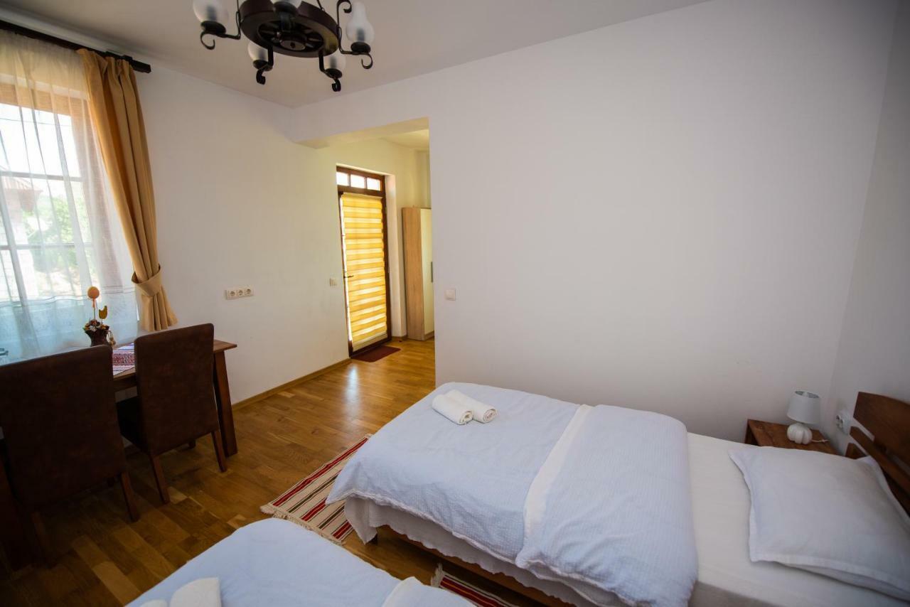 Pensiunea Agroturistica Raluca Vadu Izei Exterior foto